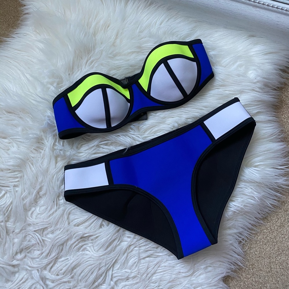 Trngle Bathing suit